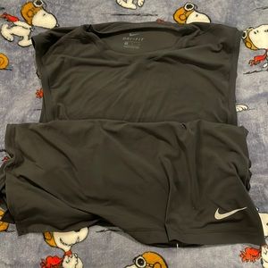 Nike yoga dri fit tank top size large